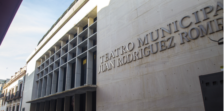 teatrojuanrodriguezromerodoshermanas